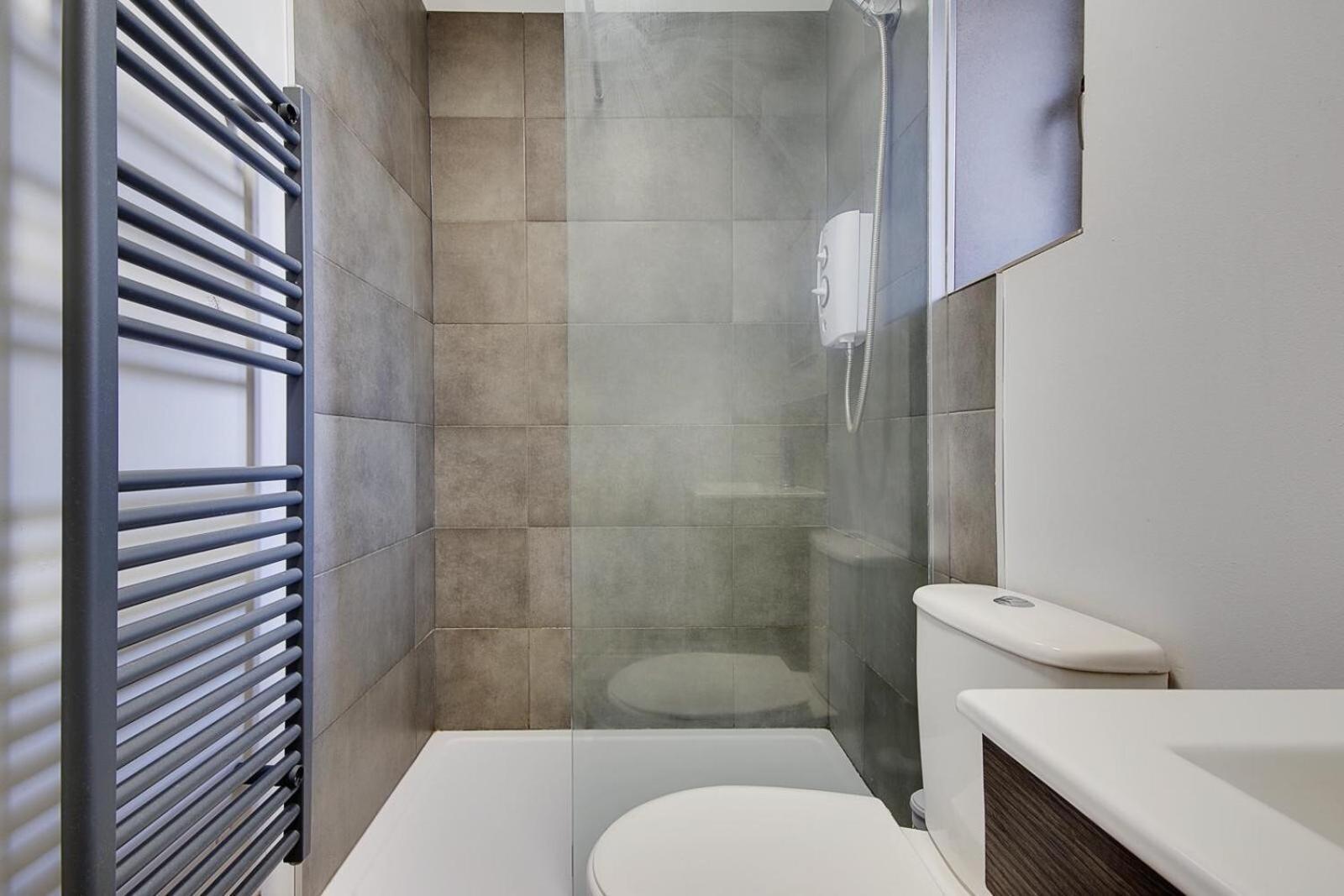 Ashley Road Apartments พูล ภายนอก รูปภาพ