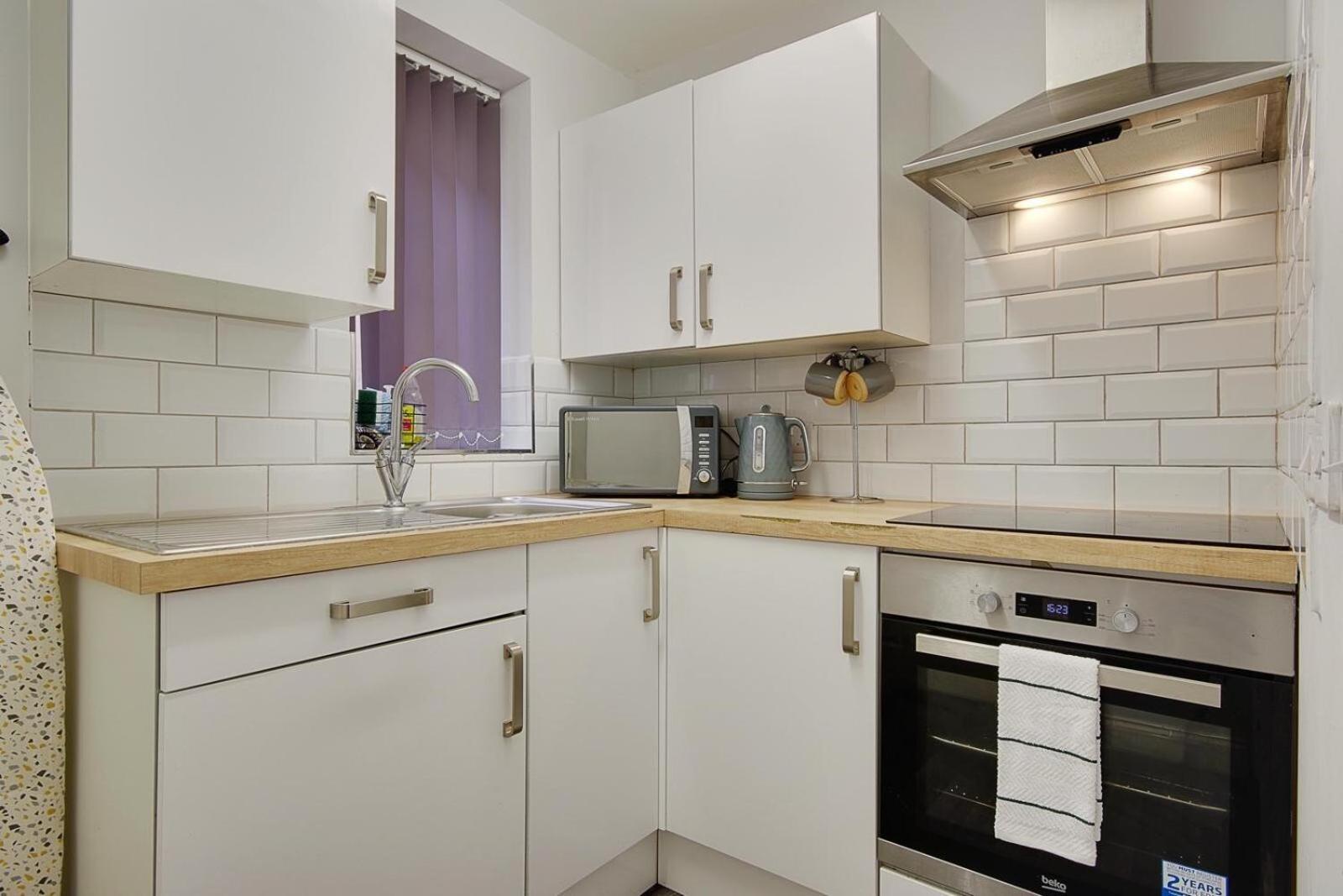 Ashley Road Apartments พูล ภายนอก รูปภาพ