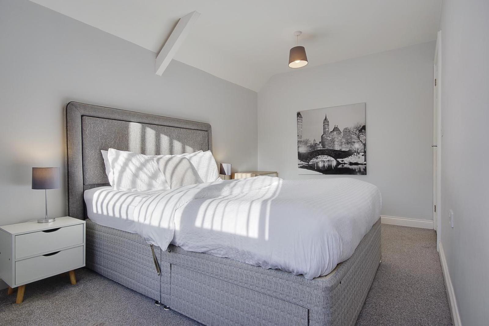 Ashley Road Apartments พูล ภายนอก รูปภาพ